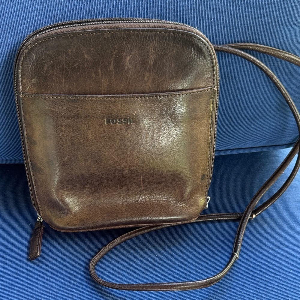 Fossil Brown Leather Crossbody Bag-Zipper is not working